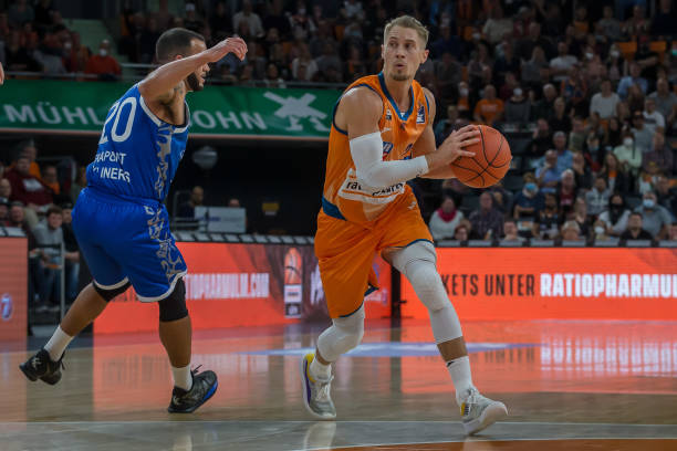 也成为申京 也成为申京