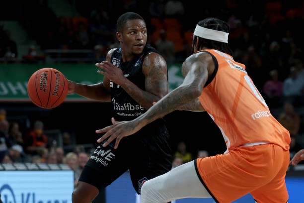 受多种因素 受多种因素