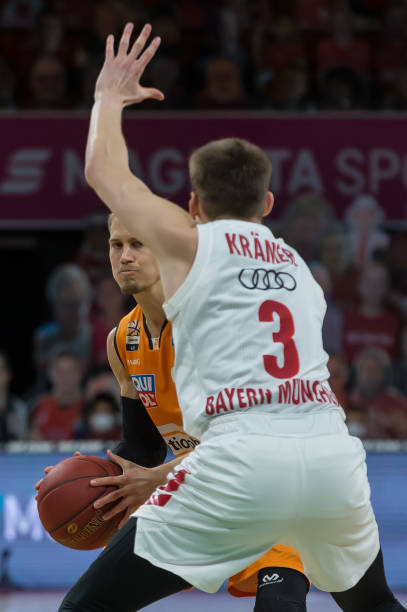 在报道和公 在报道和公